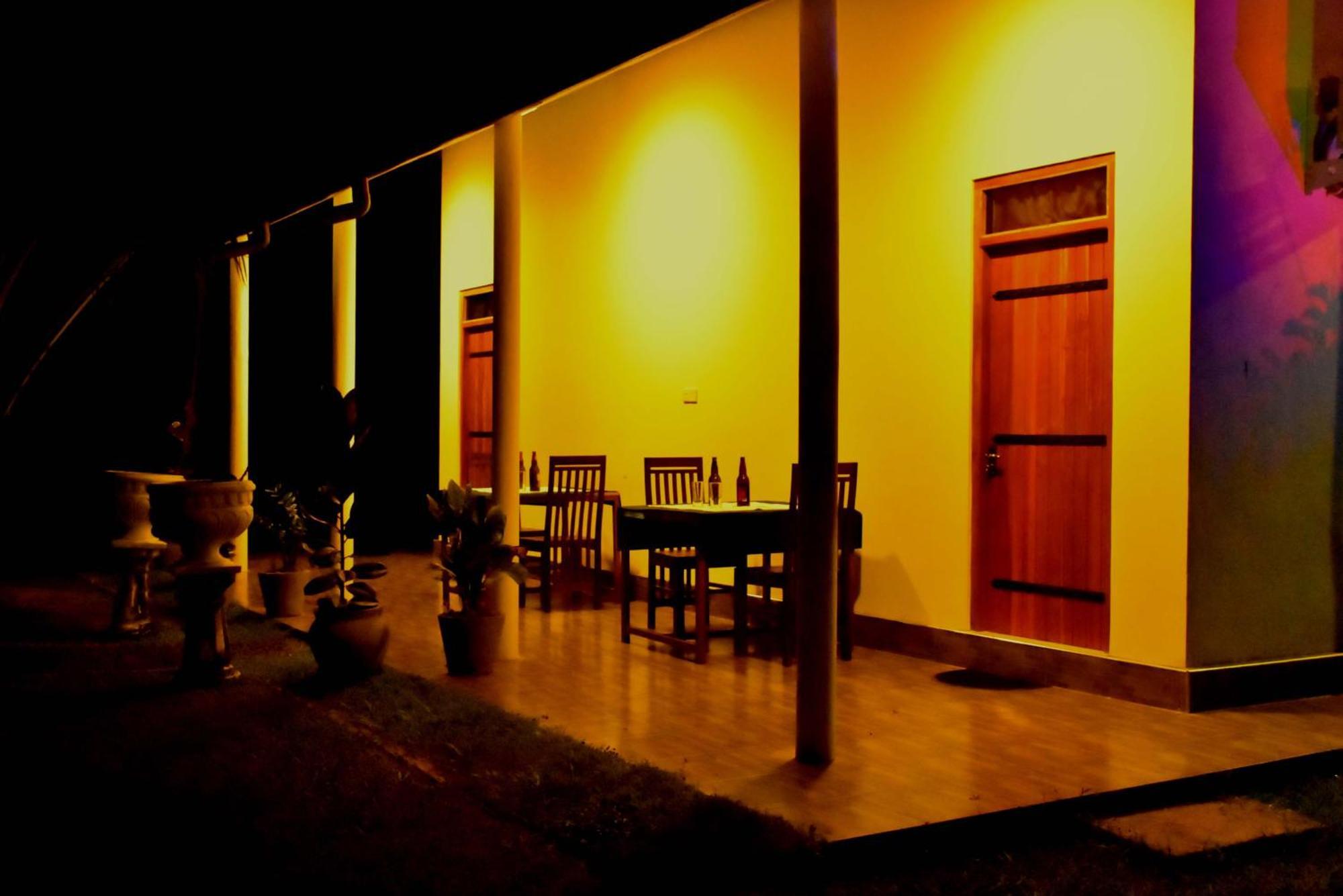Lake Forest Lodge Udawalawe Luaran gambar